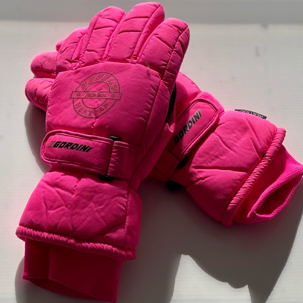 Gordini Vintage Hot Pink Ladies Gloves. Size small